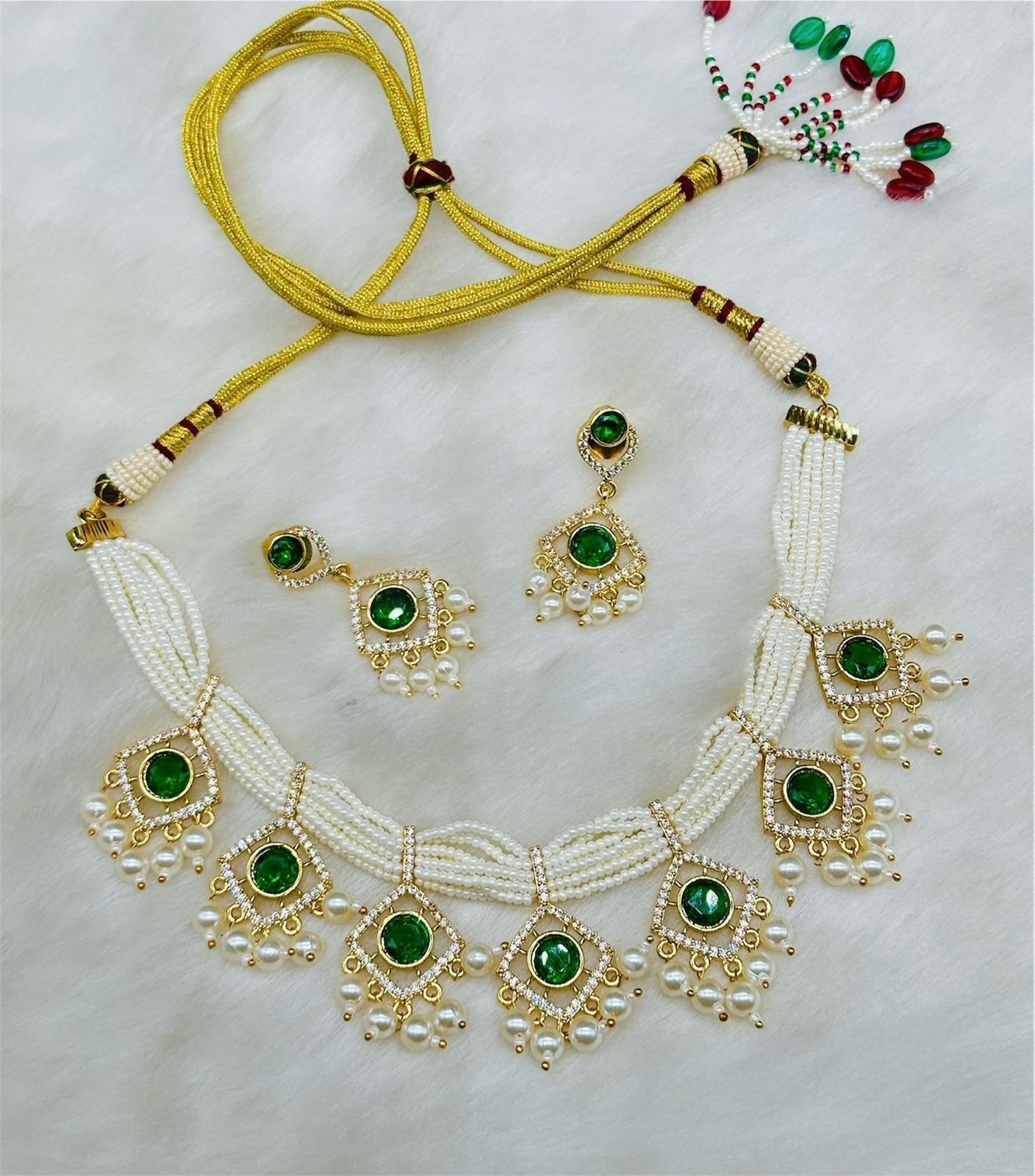 White Pearl Chain Pendent Green Antique Jewellery Set For Engagement Function